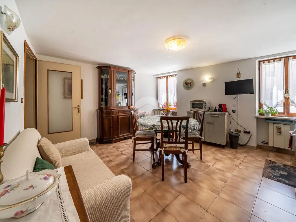 Sala da pranzo - Two-Terrace Palazzine in Historic Negrar