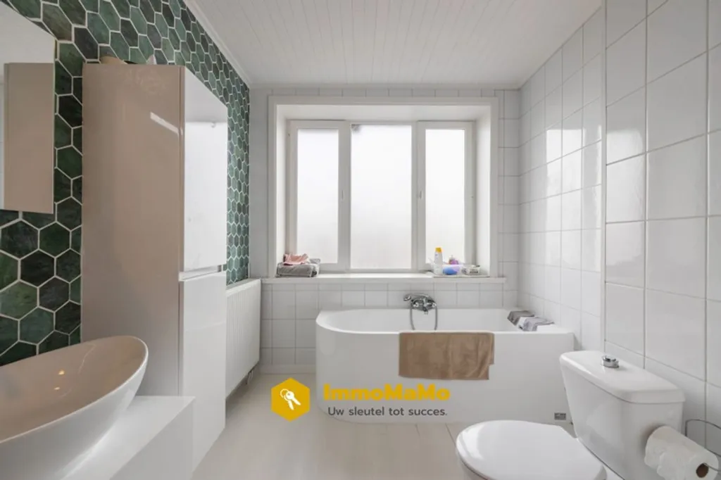 Vannitoad - Spacious House with Multiple Options in Wachttoren