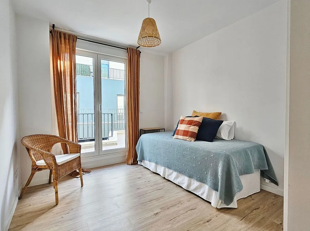 Bedrooms - Modern Flat with Terrace in Santa Cruz