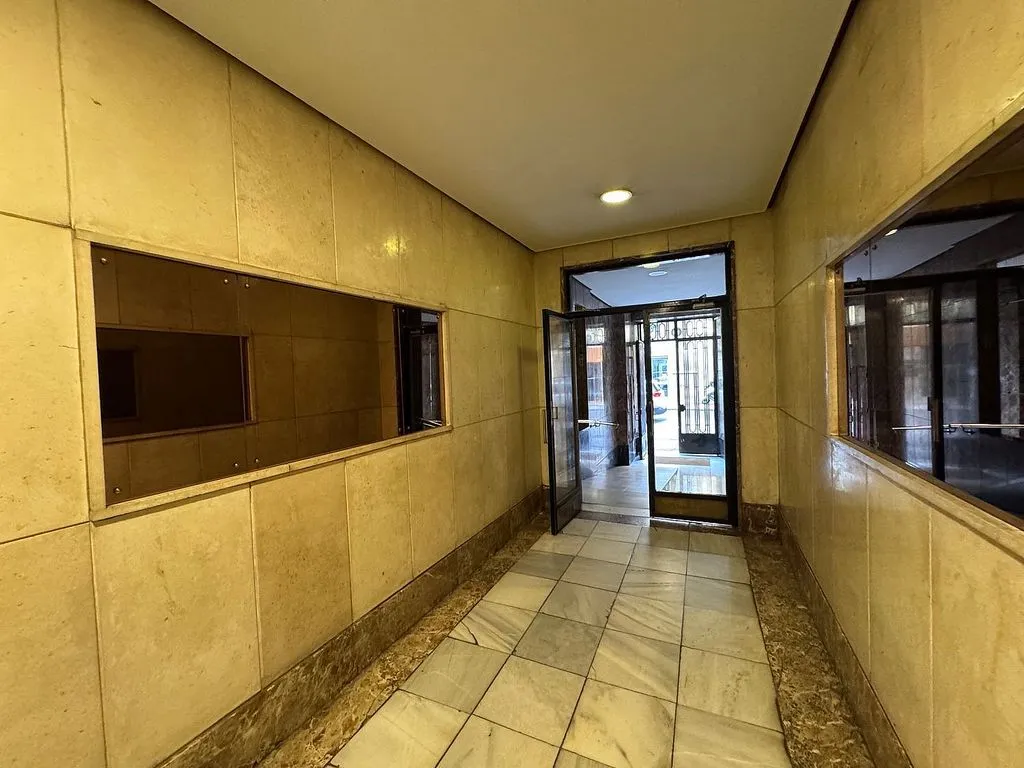 Esik - Amueblado Flat with Balcony in Nuevos Ministerios