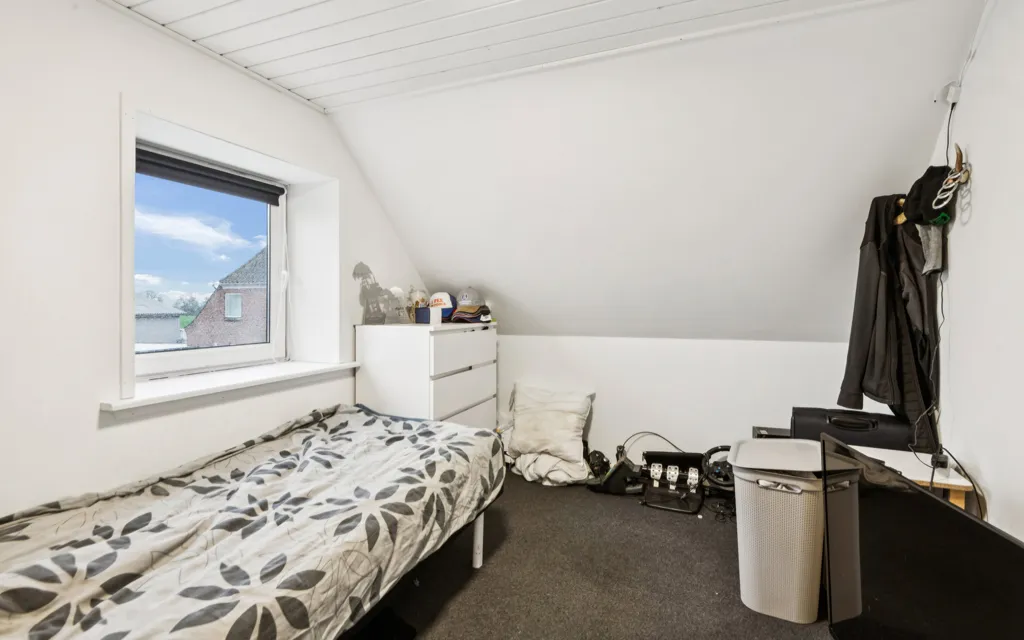 Magamistoad - Modernised Villa with Terrace in Poulstrup