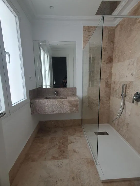 Salles de bain - Reformed Apartment with Views in Goya, Madrid