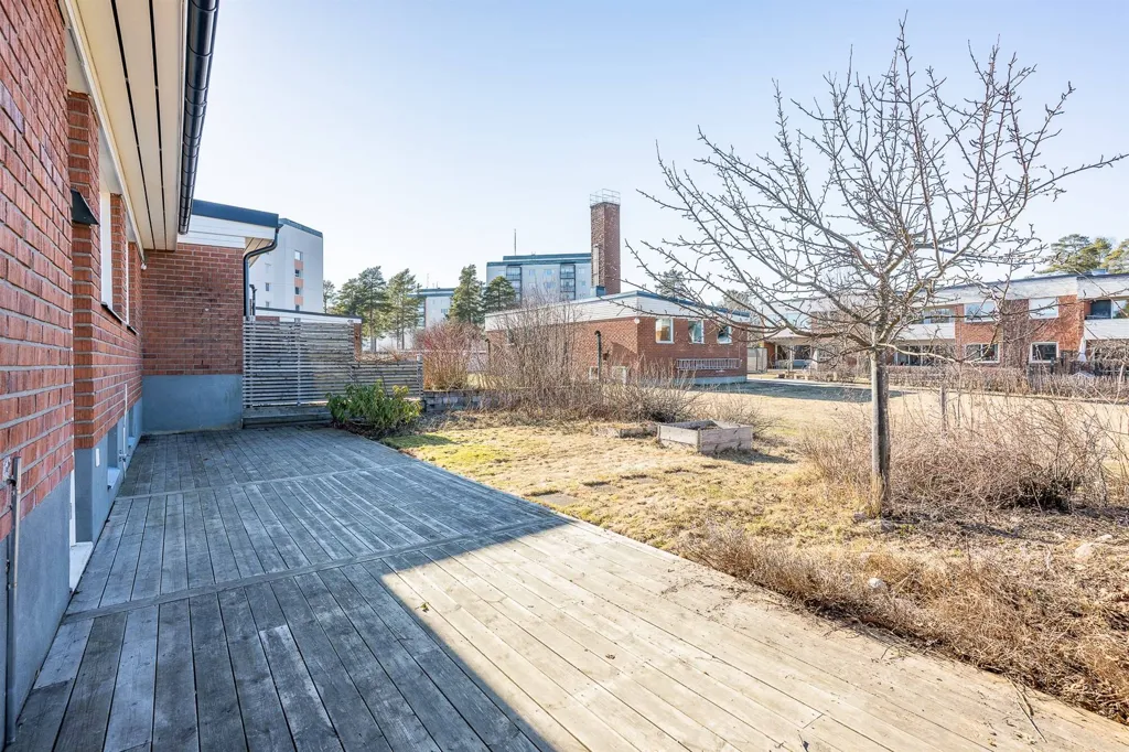 Aed - Rustic Chain House near Umeå University