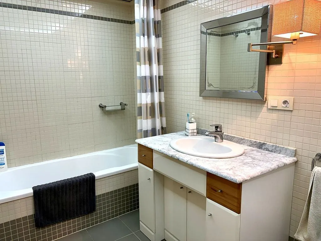 Salles de bain - Apartment with Pool and Terrace in Este