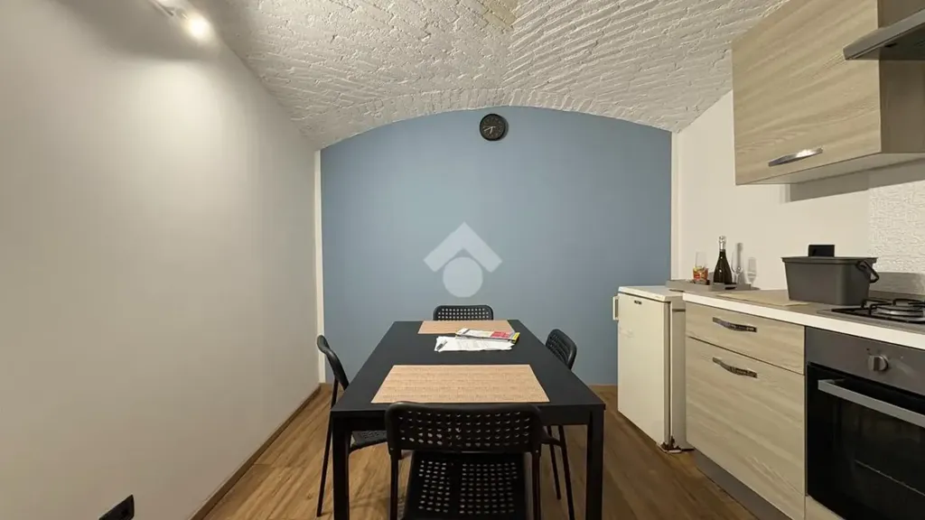 Söögituba - Semi-Independent House with Private Courtyard in Caravino