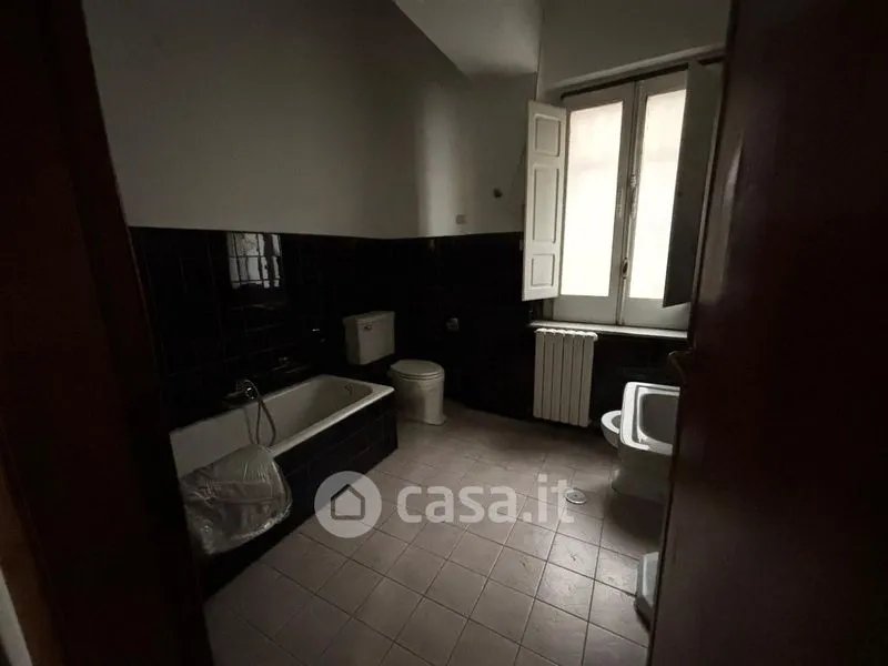 Salles de bain - Office Space in Central Cosenza