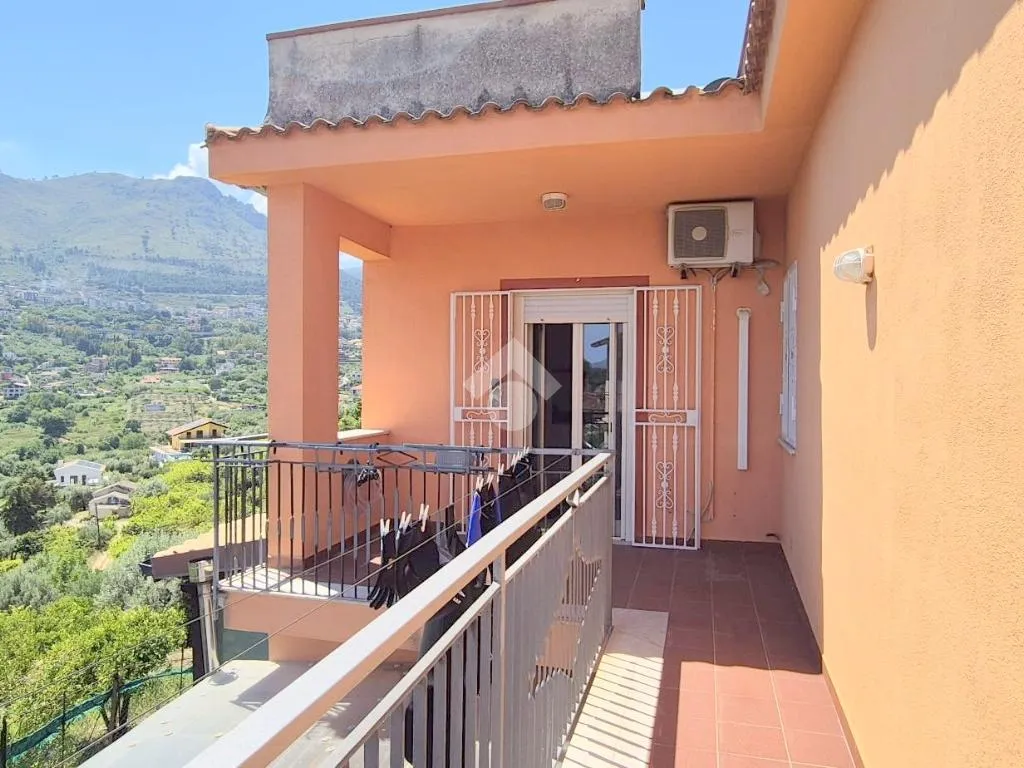 Balcon - Villa with Panoramic Terrace in Aquino