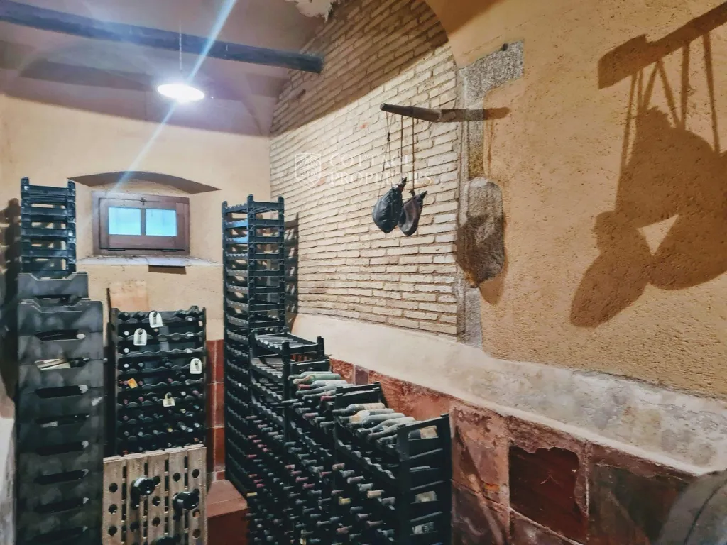 Stanze - Rustic Estate with Masia in Llagostera