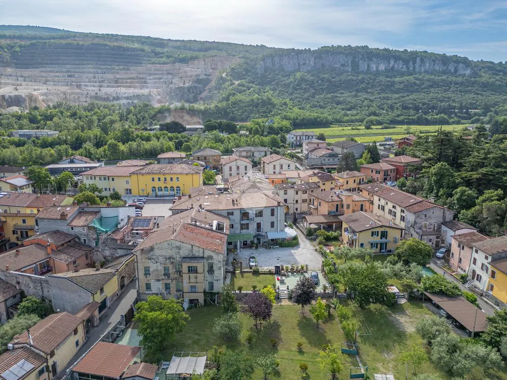 Vista aerea - 4-Bedroom Apartment with Terrace in Dolcè