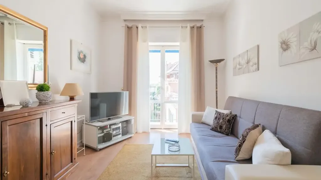 Séjour - Apartment with Triple Exposure in Rome