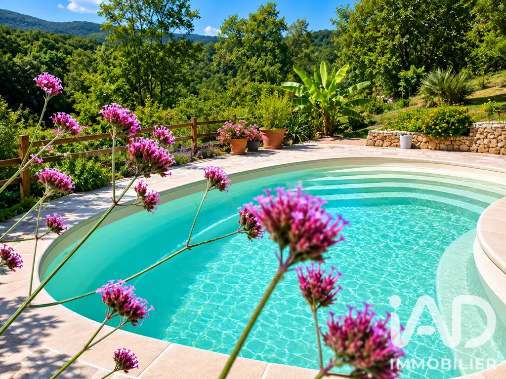 Piscine - Maison Familiale avec Piscine à Eycheil