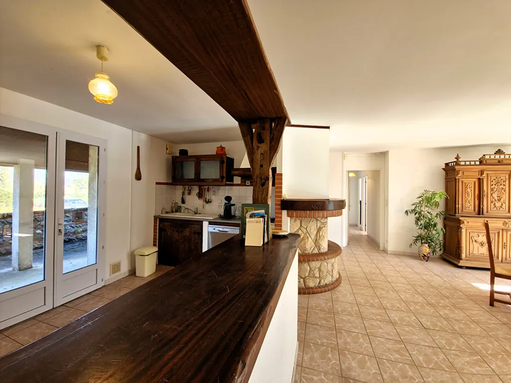 Cuisine - Maison avec Piscine et Dépendance à Poucharramet