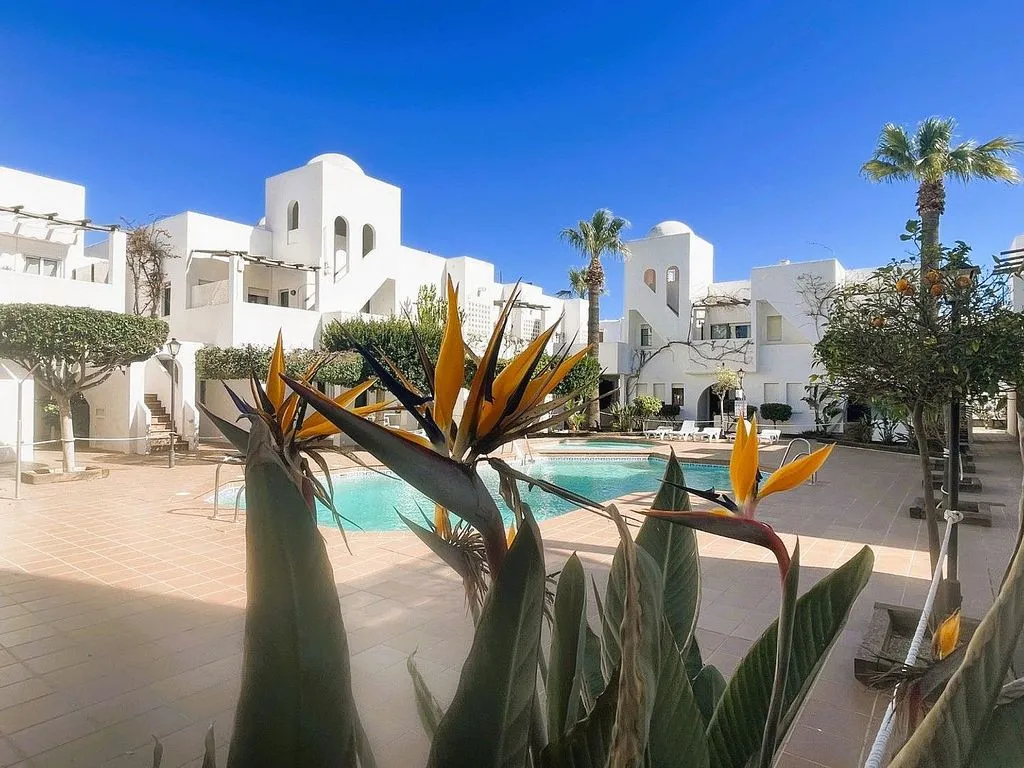 Bassein - Ground Floor Apartment with Pool View in Vera