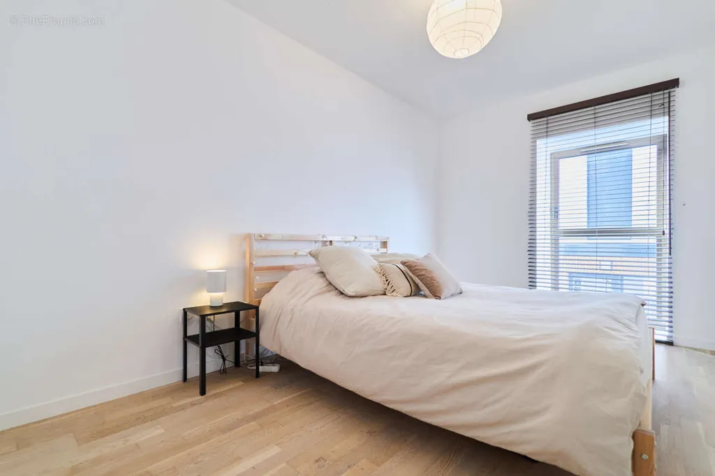 Chambres - Appartement T3 avec Vue Sud-Ouest au Centre de Reims