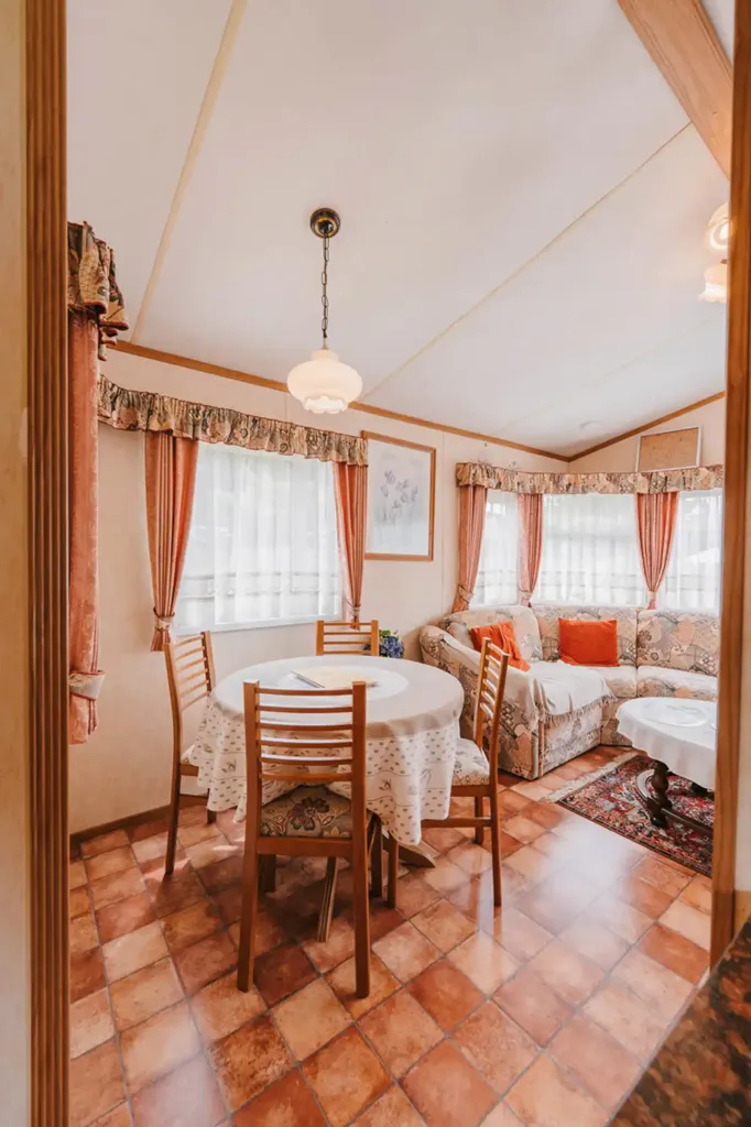 Sala da pranzo - Stacaravan with Garden in Tremelo Baal