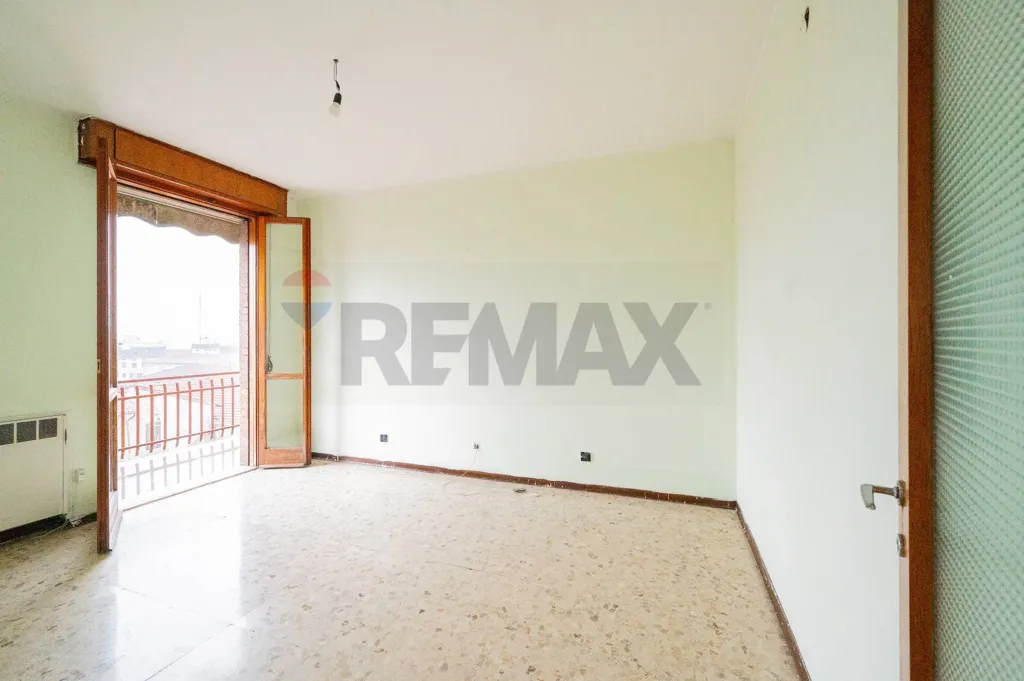 Toad - Spacious Apartment with Panoramic View in Guastalla Centre