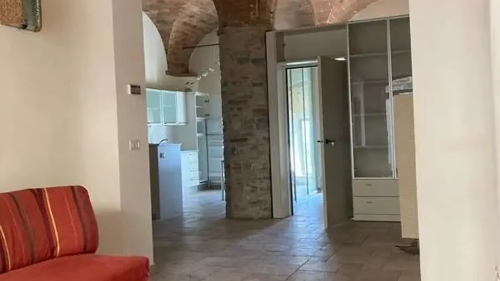 Elutuba - Rustic Loft with Independent Entry in San Donato