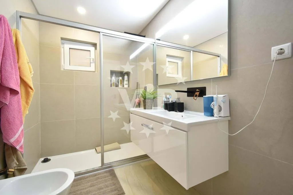 Vannitoad - Luxury Villa with Pool in Quarteira