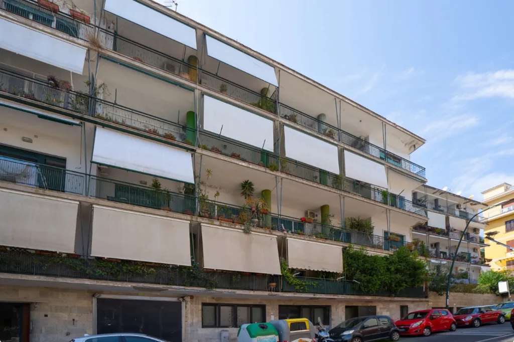Esterno - Apartment with Balcony Views in Naples