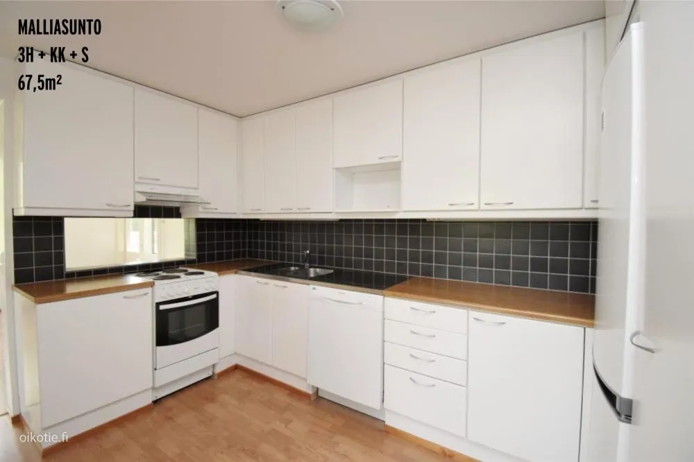 Köök - Apartment with Balcony in Lahti's Kivikylä