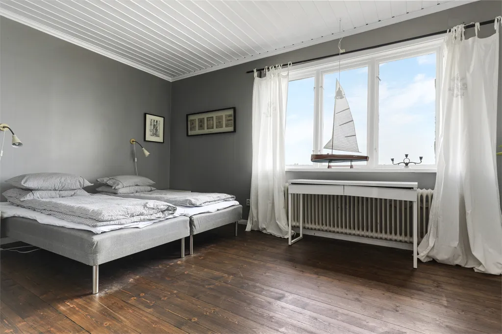 Magamistoad - Villa with Waterfront View in Östhammar
