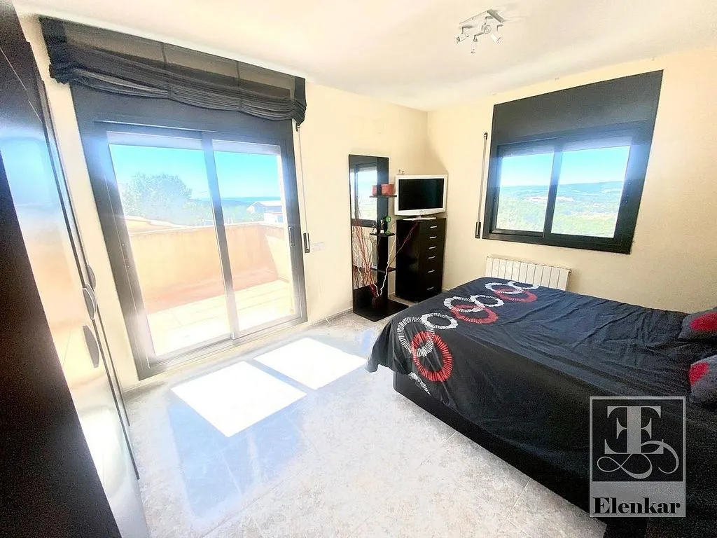 Chambres - Independent House with Pool in Valldemar