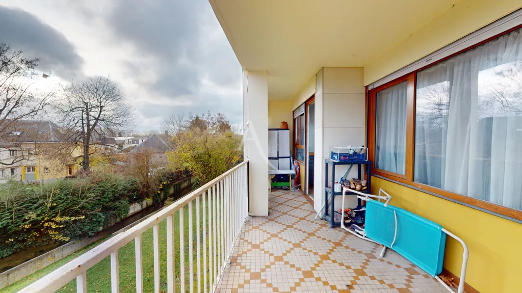 Rõdu - 5-Piece Apartment with Balcony in Eure