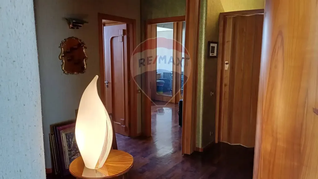hallway_entrance