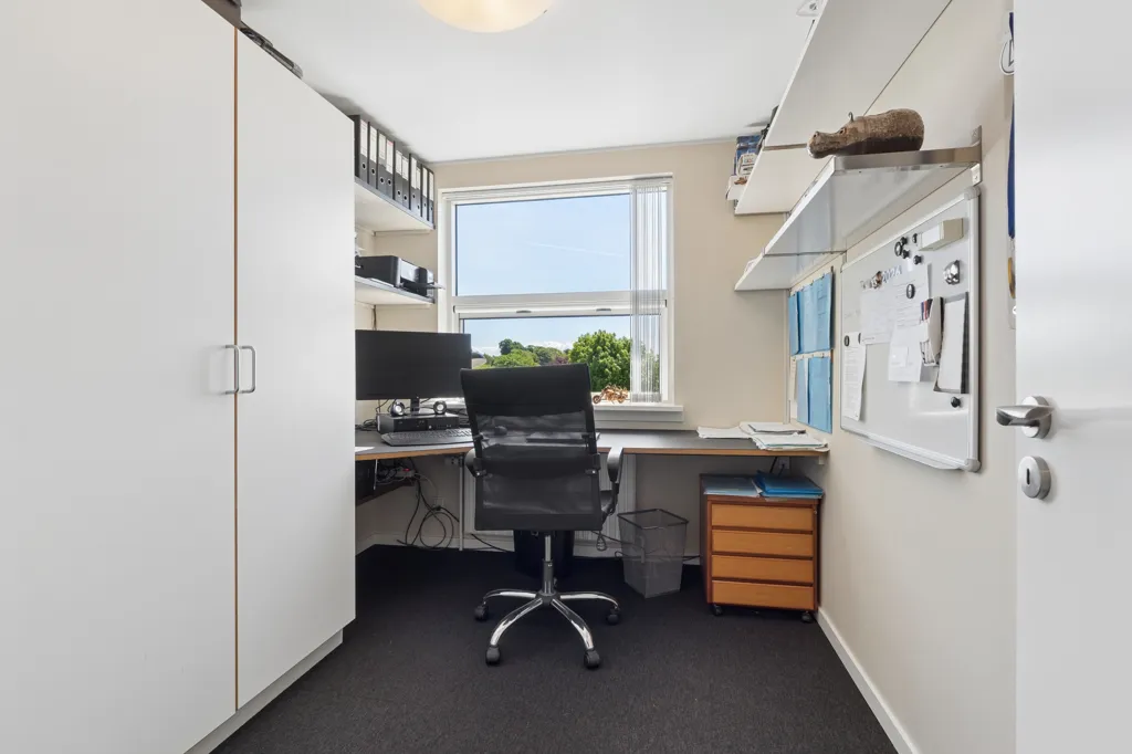 Kabinet - Renovated Villa with City View in Vejby