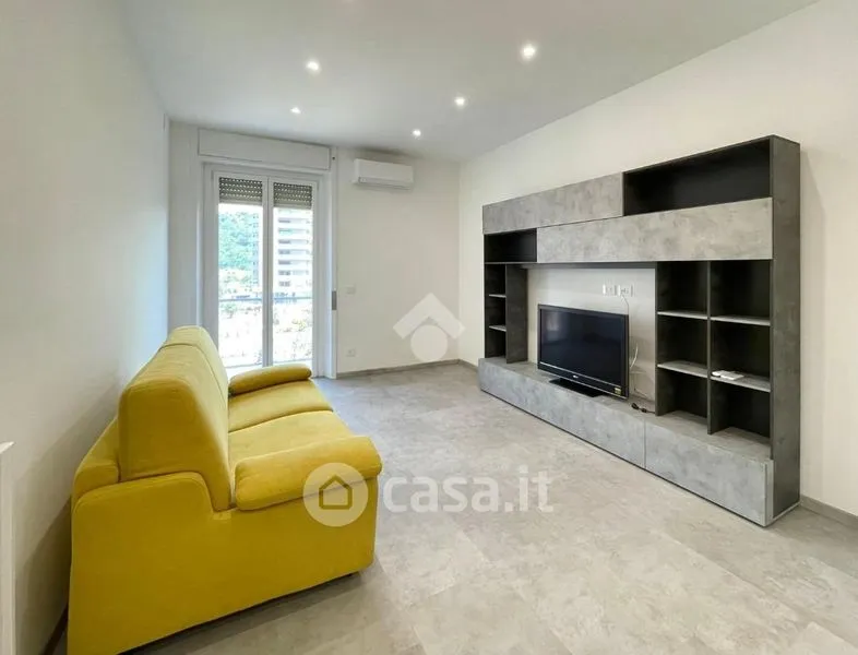 Soggiorno - Modernised Apartment with Balcony in Cosenza