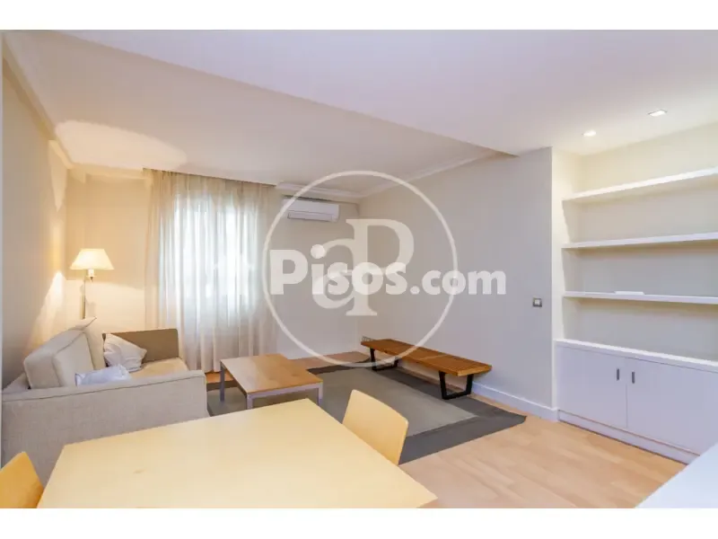 Soggiorno - Apartment with Garden Access in Jerónimos