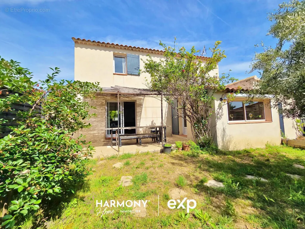Jardin - Maison Familiale avec Piscine à Lauris