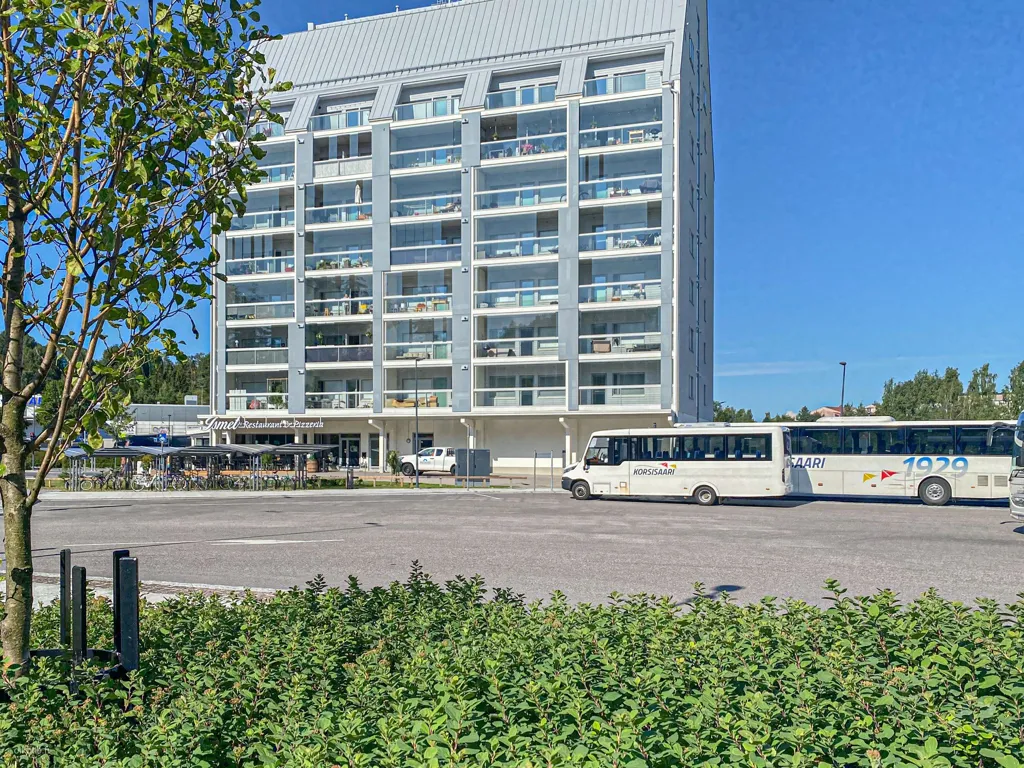 Extérieur - Modern Corner Flat with Glass Balcony in Klaukkala