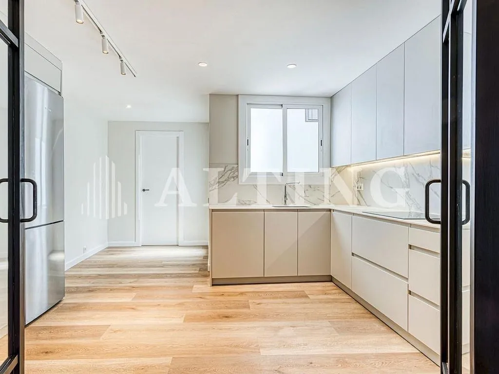 Kitchen - Reformed Apartment with Terrace in Barcelona