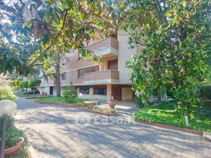 Extérieur - Spacious 5-Room Apartment with Balcony in Pisa
