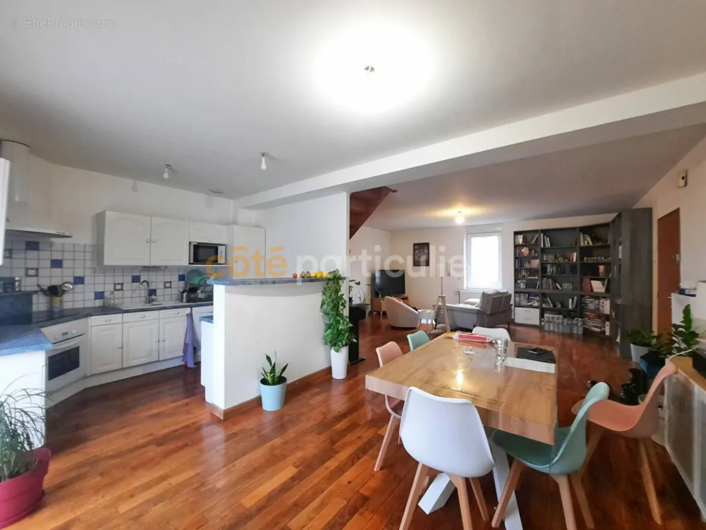 Salle à manger - Appartement Duplex avec Balcon à Dole