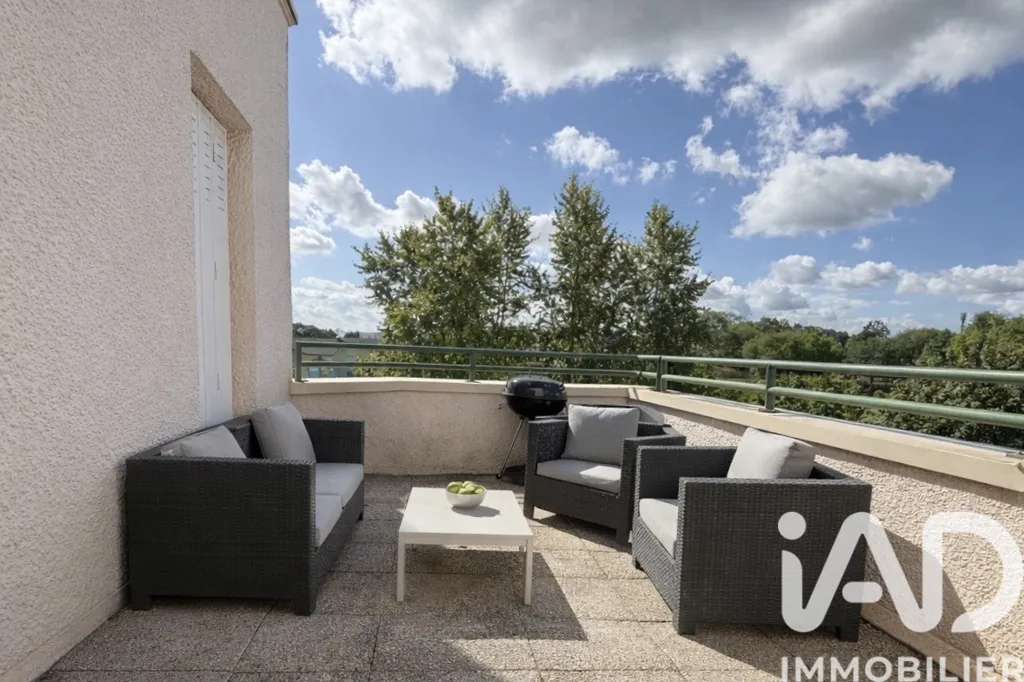 Terrasse - Duplex avec Terrasse au Dernier Étage à Cergy
