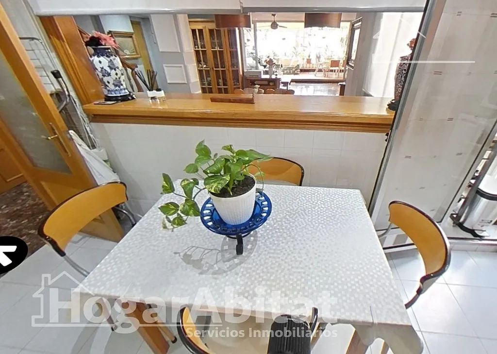 Salle à manger - Triplex Attic with Terrace in Mislata