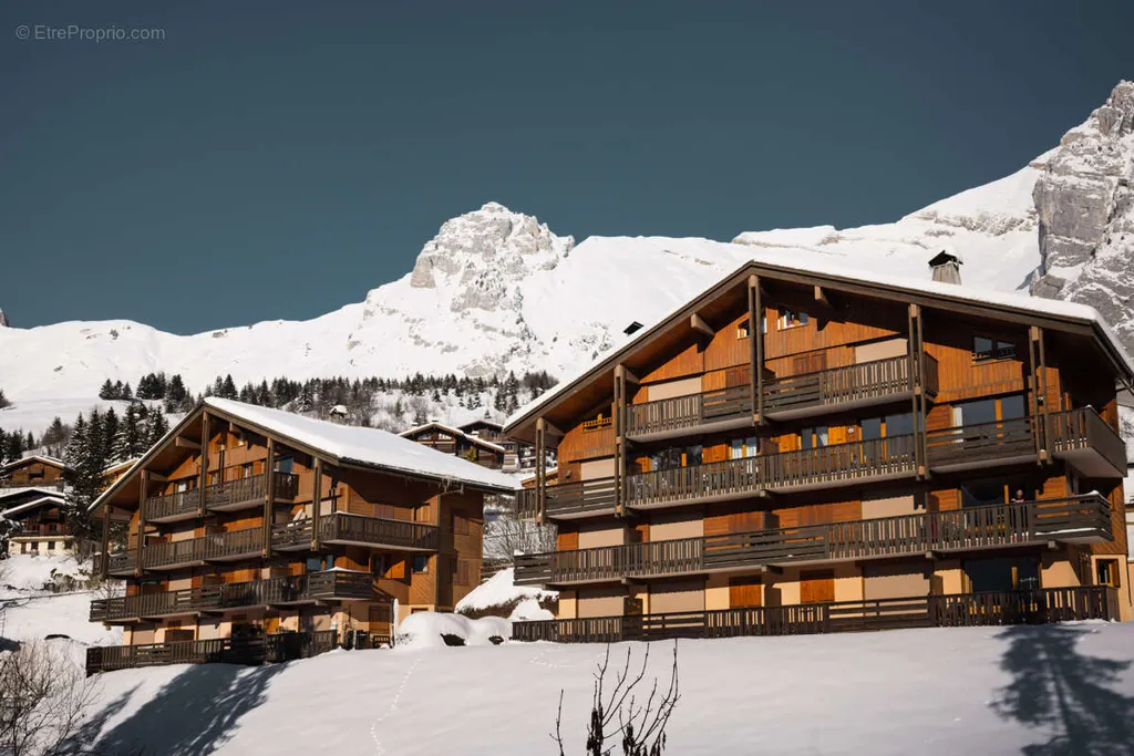 Extérieur - Appartement Skis au Pied avec Balcon à Chinaillon