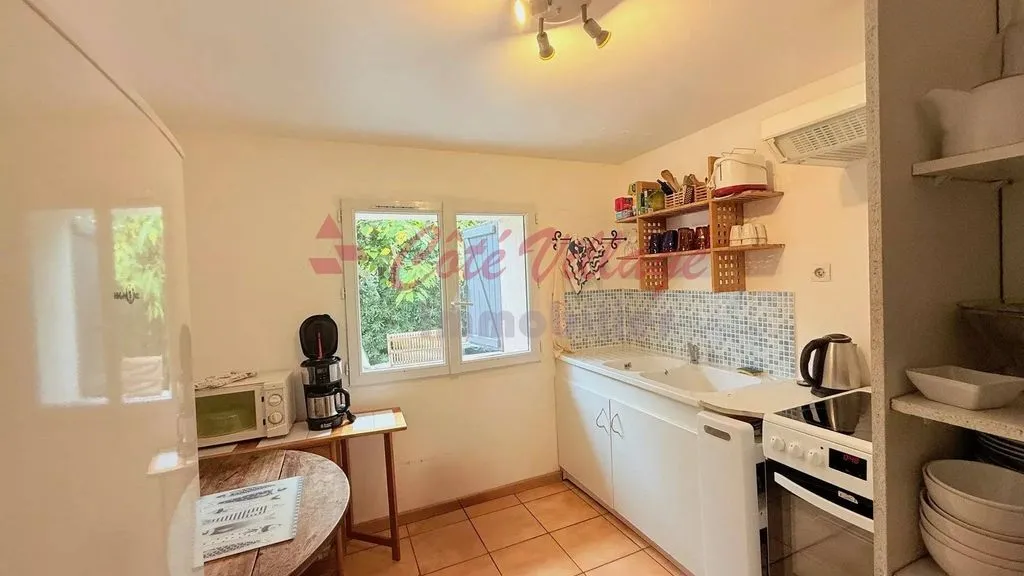 Cuisine - Appartement Luxueux avec Piscine à Saint-Pierre-sur-Mer
