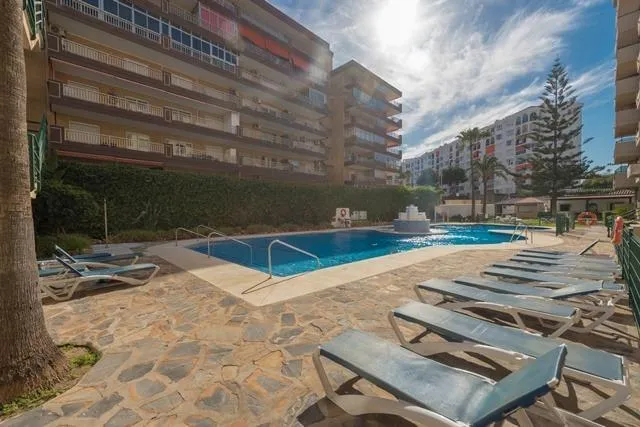 Piscine - Seafront Flat with Terrace in Fuengirola