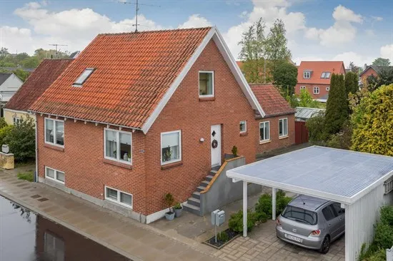 4-toaline maja asukohas Frederikshavn
