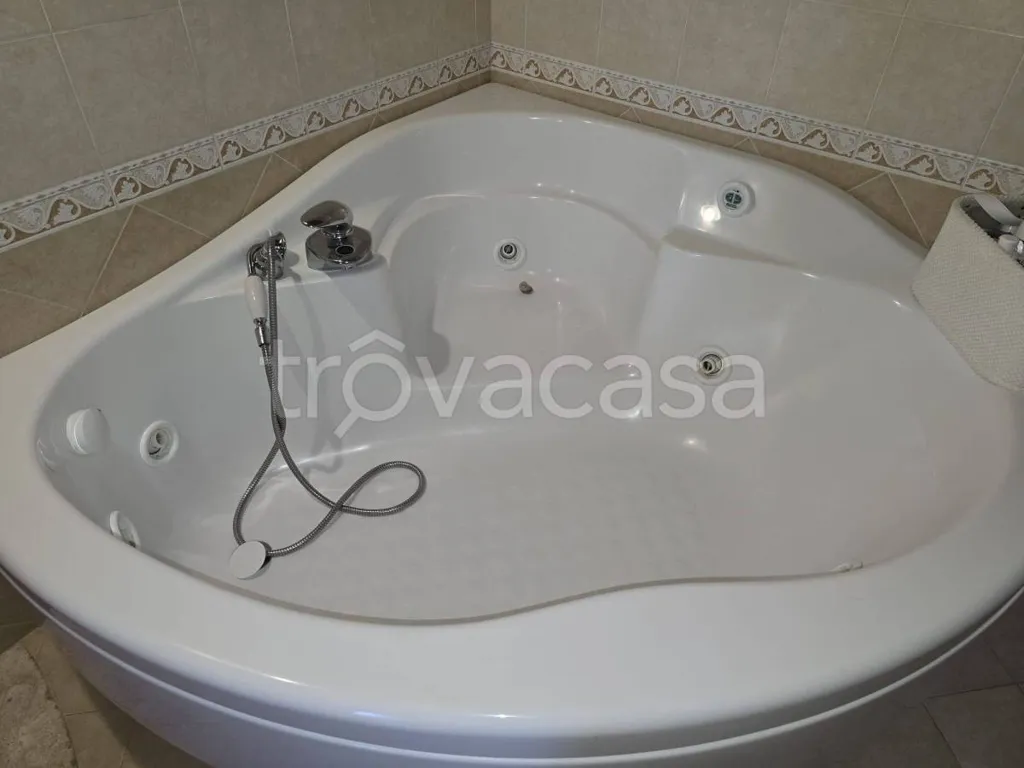 Salles de bain - Terraced Villa with Private Garden in Vibo Valentia