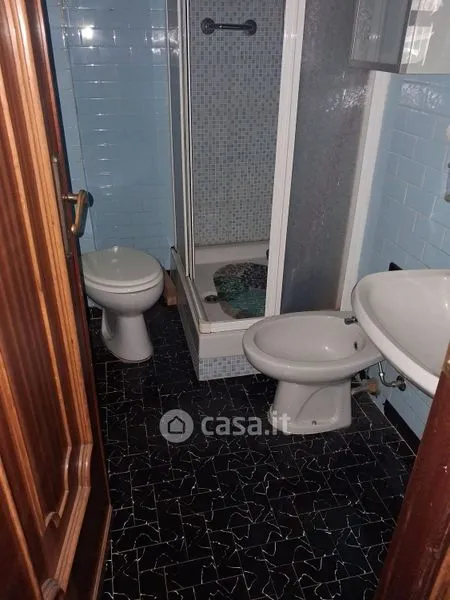Salles de bain - Fully Furnished Flat in Genoa