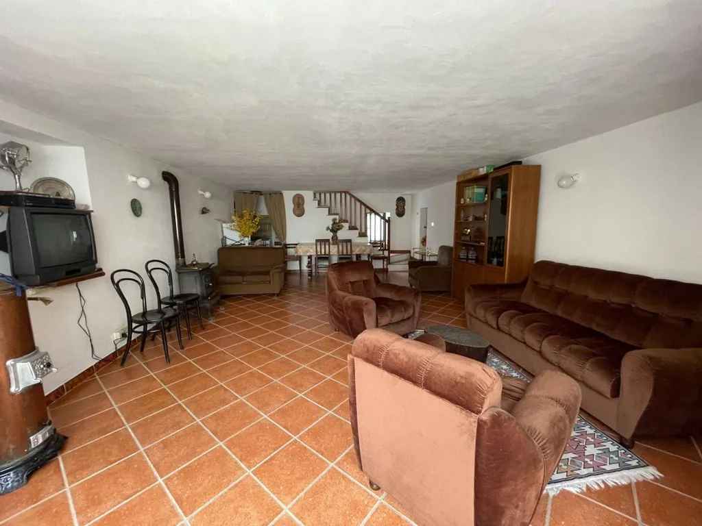 Living Room - Apartment with Balcony in Niella Belbo