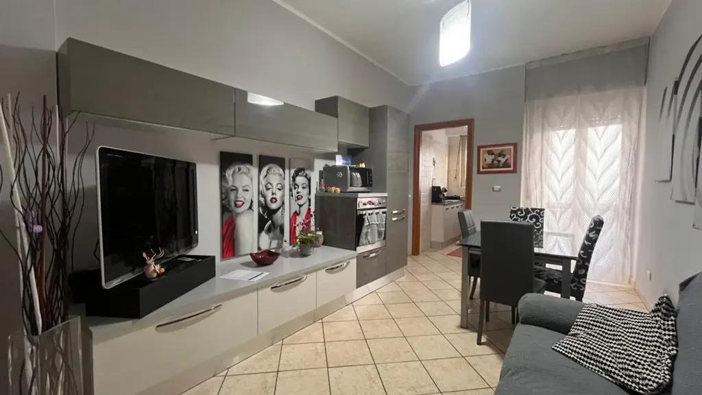 Séjour - Rearranged Apartment with Balcony in Beinasco