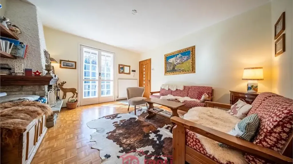 Living Room - Apartment with Mountain View in Madesimo