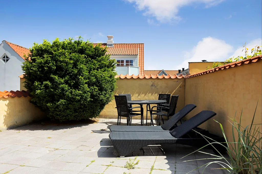Terrasse - Villa with Seafront Access in Løkken