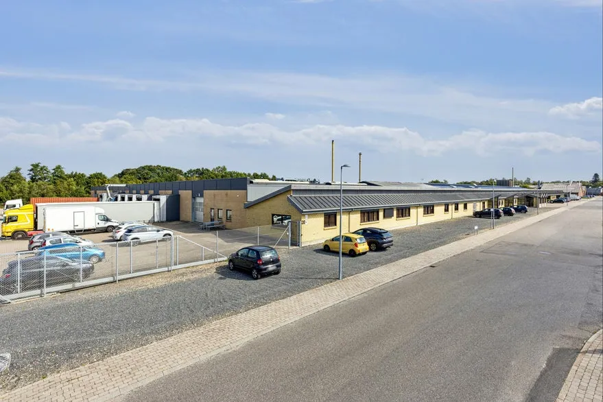 Extérieur - Logistics/Production Property in Bording with Long Lease