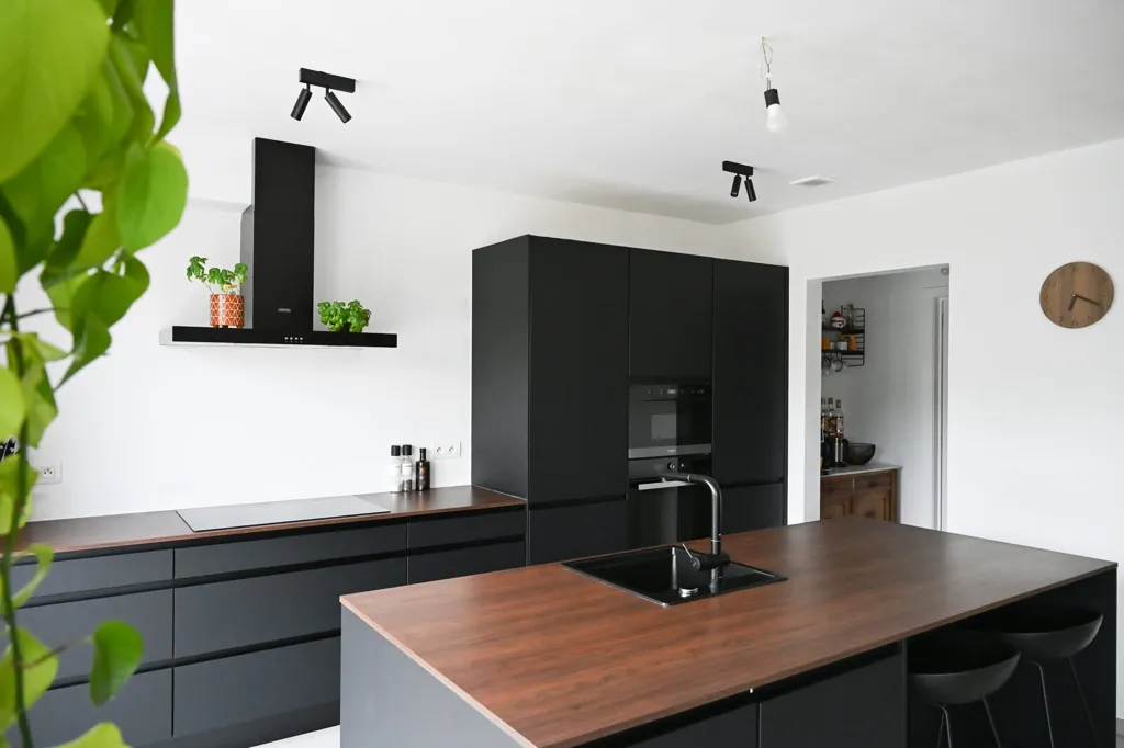 Köök - Modern New Build with Solar Panels in Lede